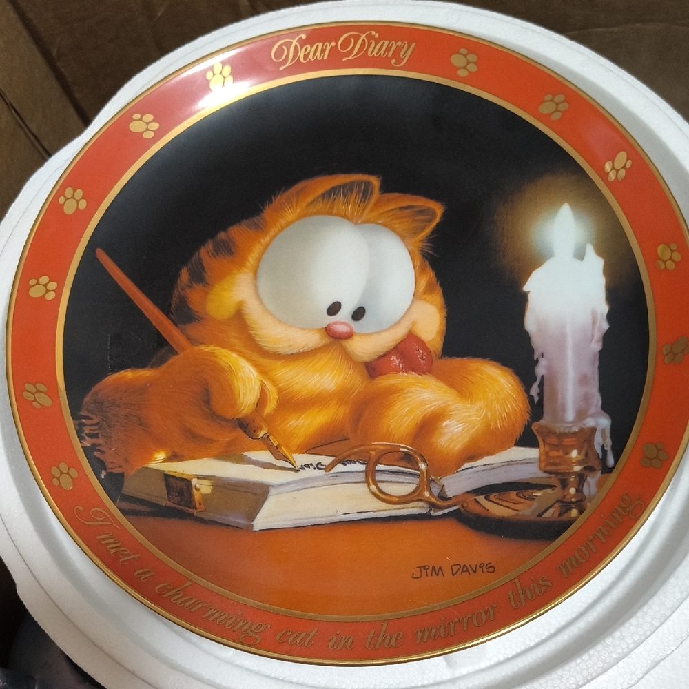 Garfield Decorative Plate The Danbury Mint